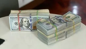 Чому зберігати долари вже не вигідно 4 Чому зберігати долари вже не вигідно